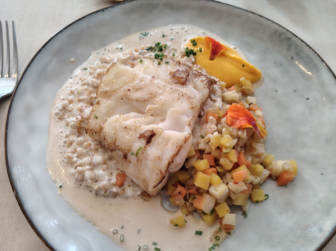 Palais de la Cathedrale-圣奥梅尔必去景点