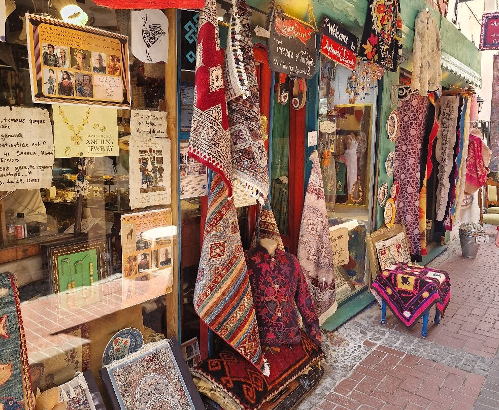 Rhenia Tours-Samos Town必去景点