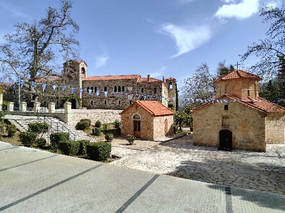Agia Lavra Monastery-卡拉夫里塔必去景点