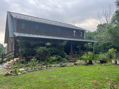 Cedar Post Inn Bed & Breakfast主图