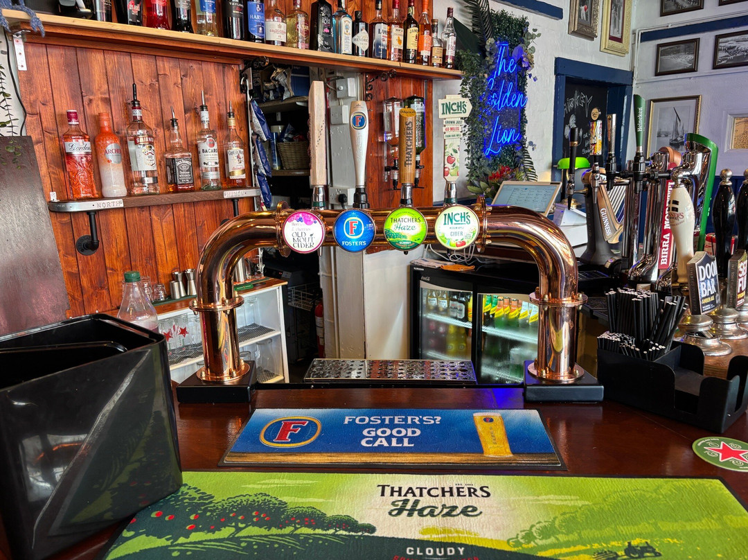 The Golden Lion Hotel, St. Ives主图