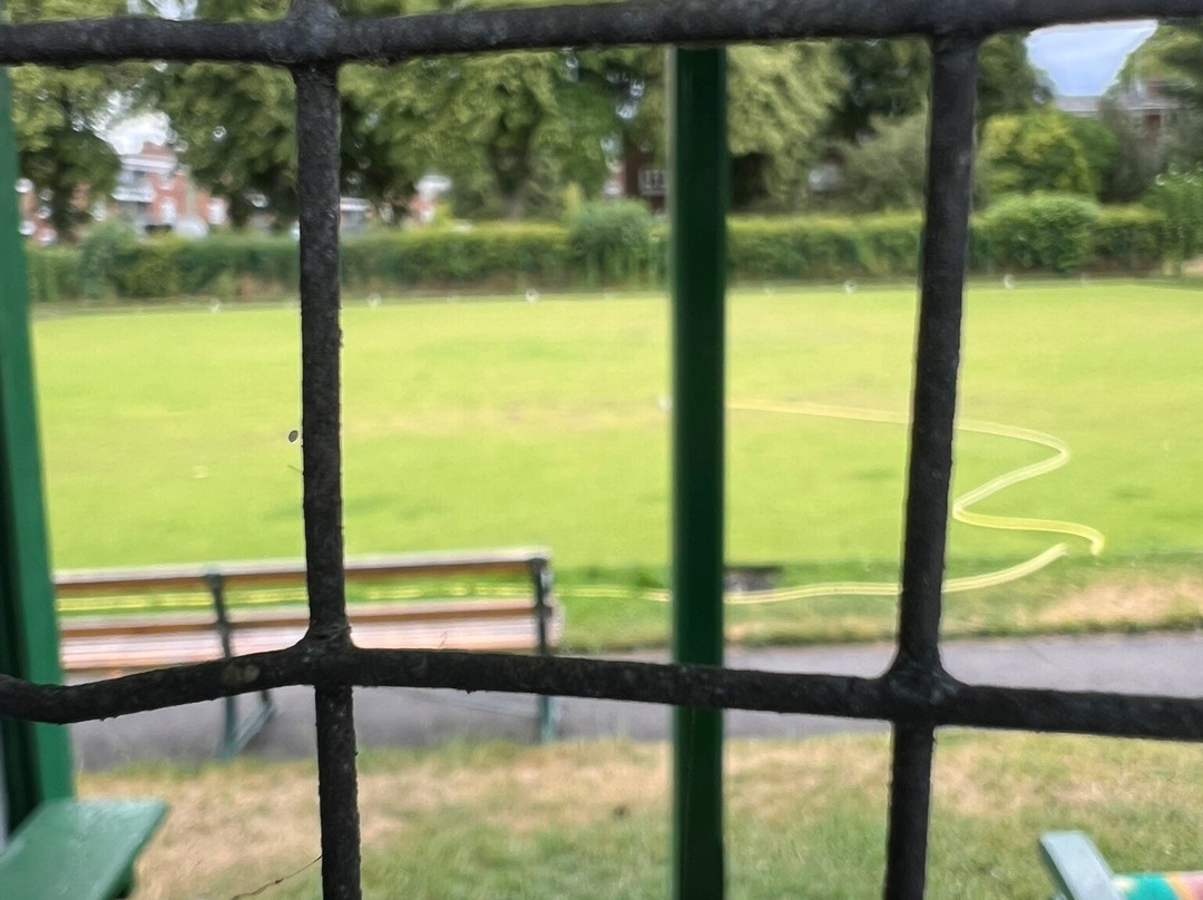 Dukes Meadows Golf, Tennis & Ski-伦敦必去景点
