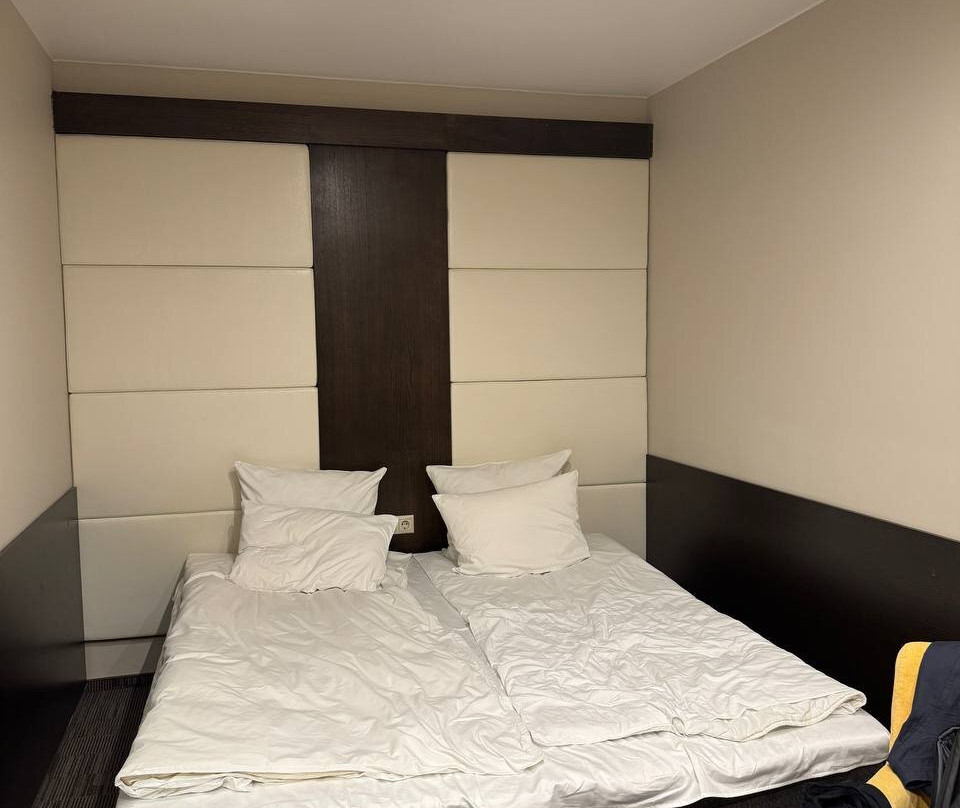 Hotel Aura主图