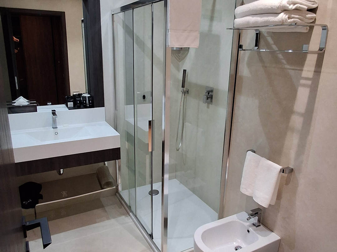 Gold Tower Lifestyle Hotel主图