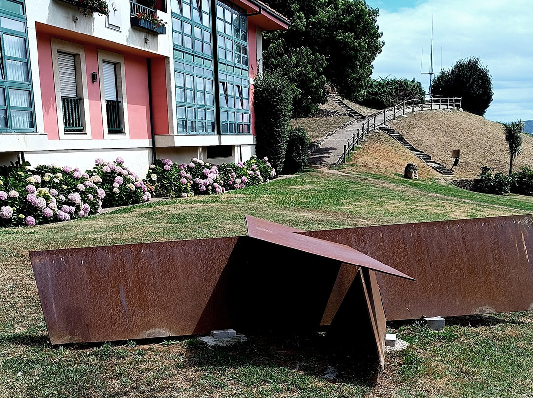 Escultura «encuentro En Tres»