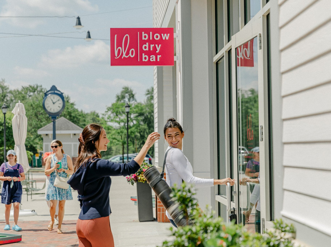 The Shoppes at Farmington Valley-Canton必去景点