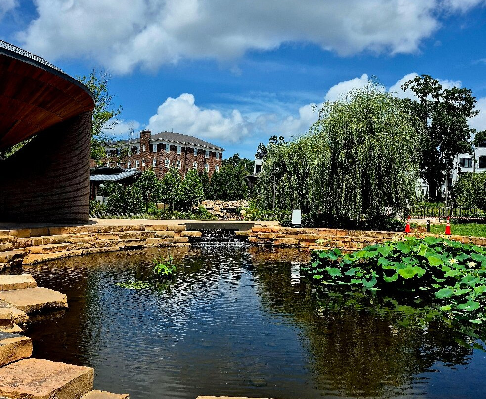 Downtown Cary Park-卡瑞必去景点