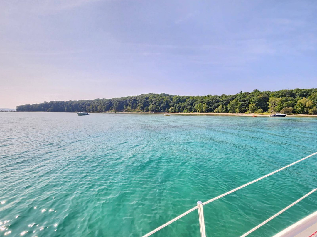 Traverse City Sailing Charters-特拉弗斯城必去景点