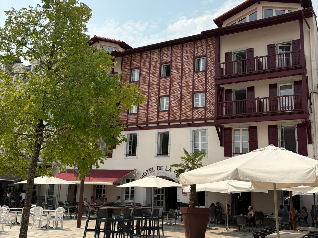 Hotel De La Paix主图