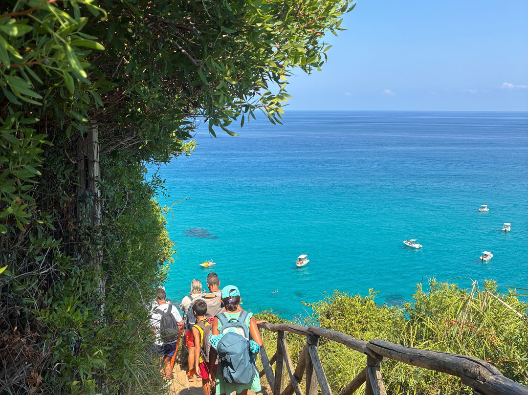 Spiaggia Paradiso del sub-Zambrone必去景点