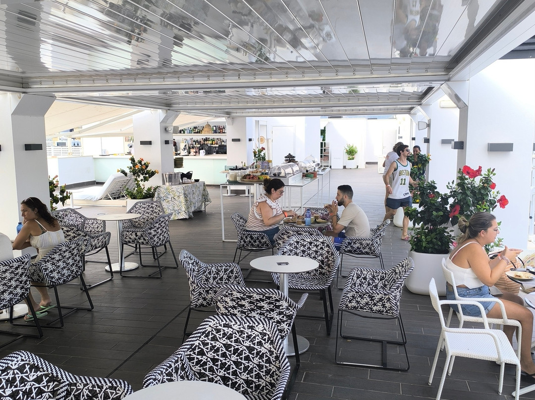 Uniq-甘迪亚海滩必去景点