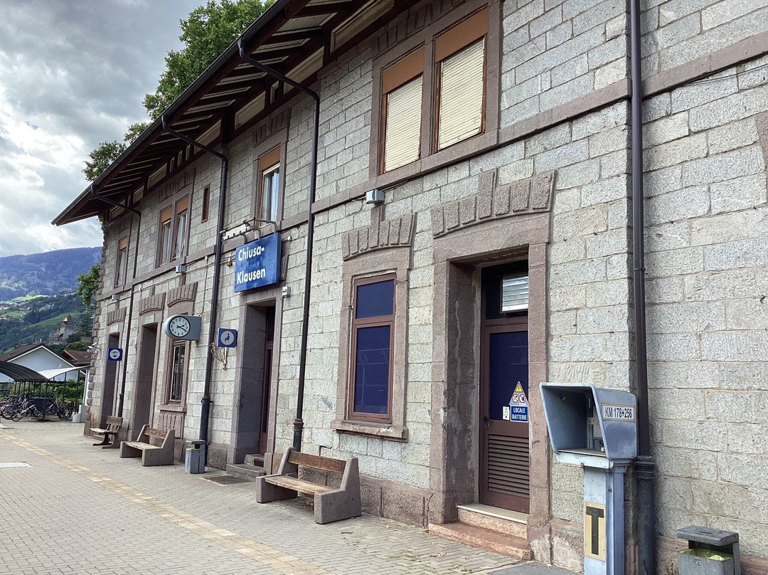 Stazione ferroviaria di Chiusa