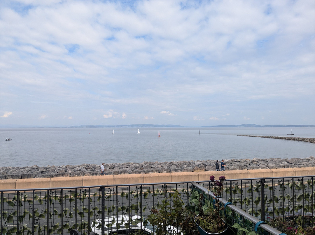 The Shipping Lanes Hotel主图