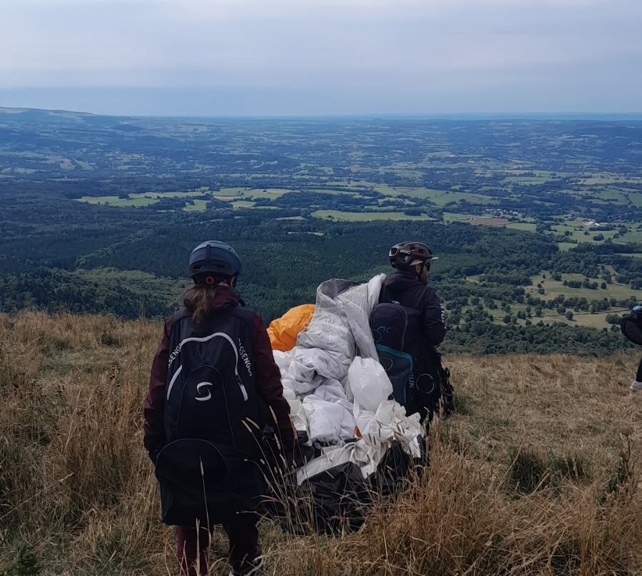 Absolu Parapente-Orcines必去景点