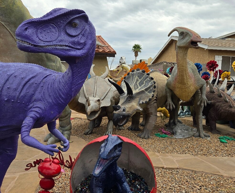 Shan-Gri-La Prehistoric Park aka The Dinosaur House-亨德森必去景点