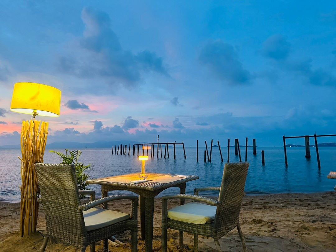 Enjoy Bar & Restaurant