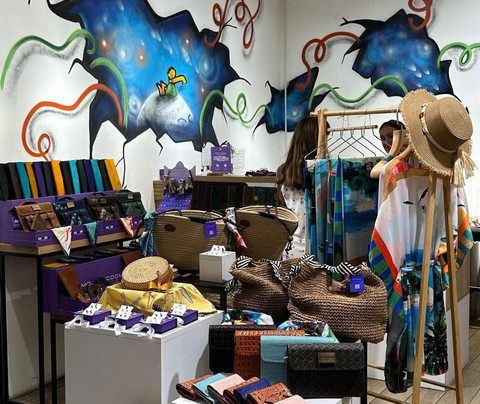 COSMO Handmade Gifts Shop-巴统必去景点