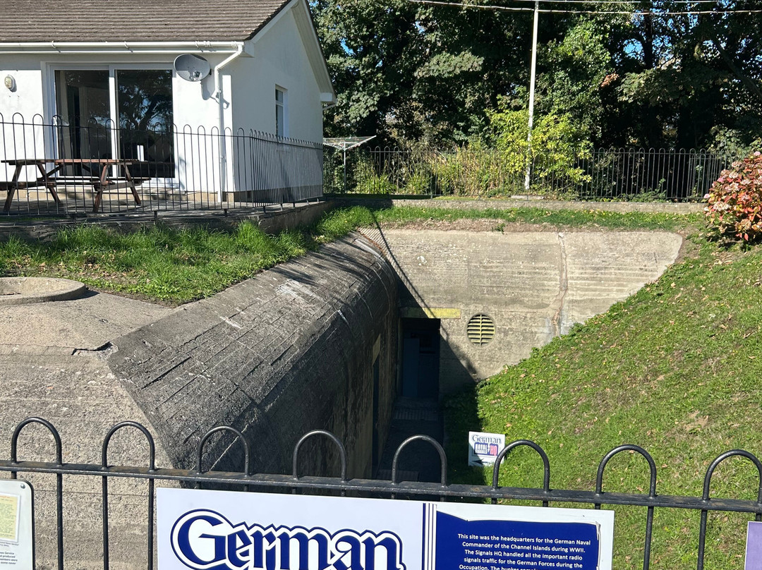 German Naval Signals HQ-St Peter Port必去景点