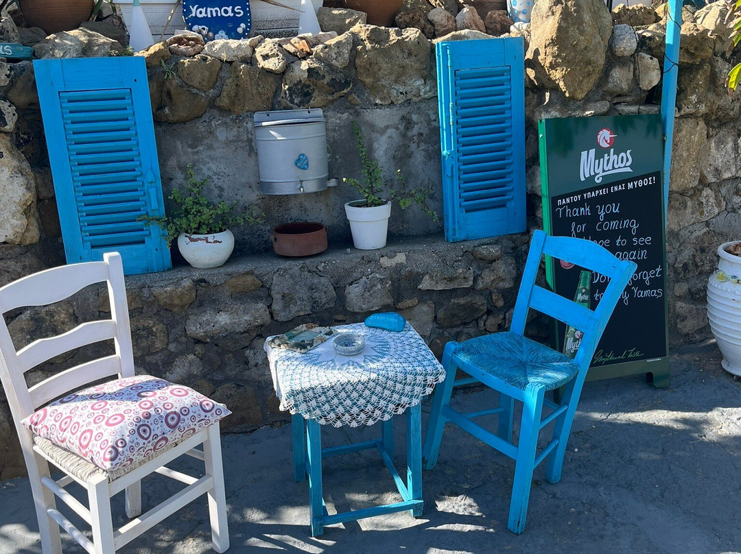 Thomas Elena Beach Bar-Argassi必去景点