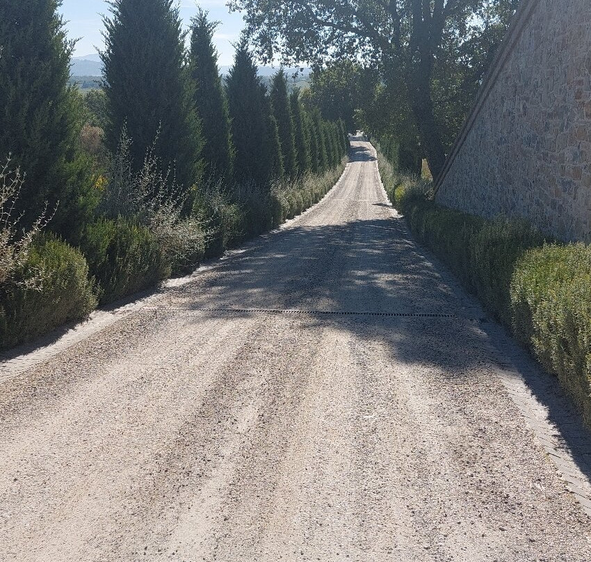 Poggio del Moro-基安奇安诺泰尔梅必去景点