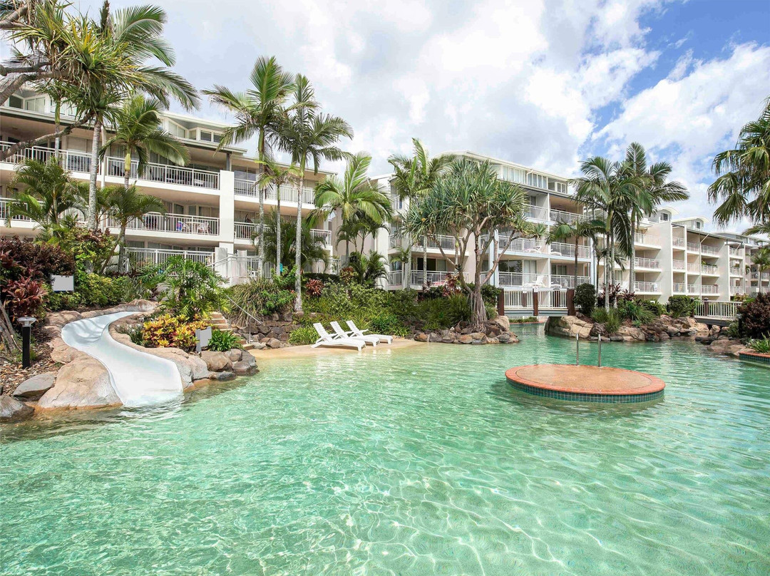 亚历山德拉自由海滩酒店主图