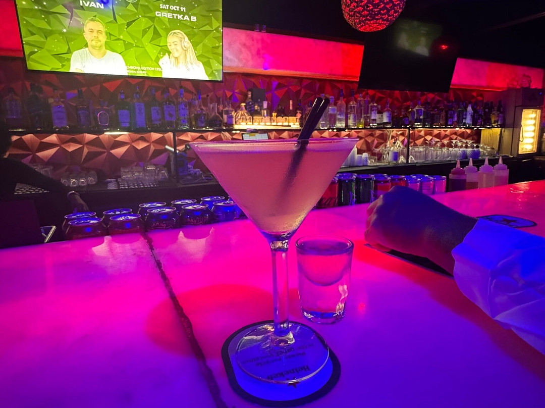 White Rabbit Sxm-马霍必去景点