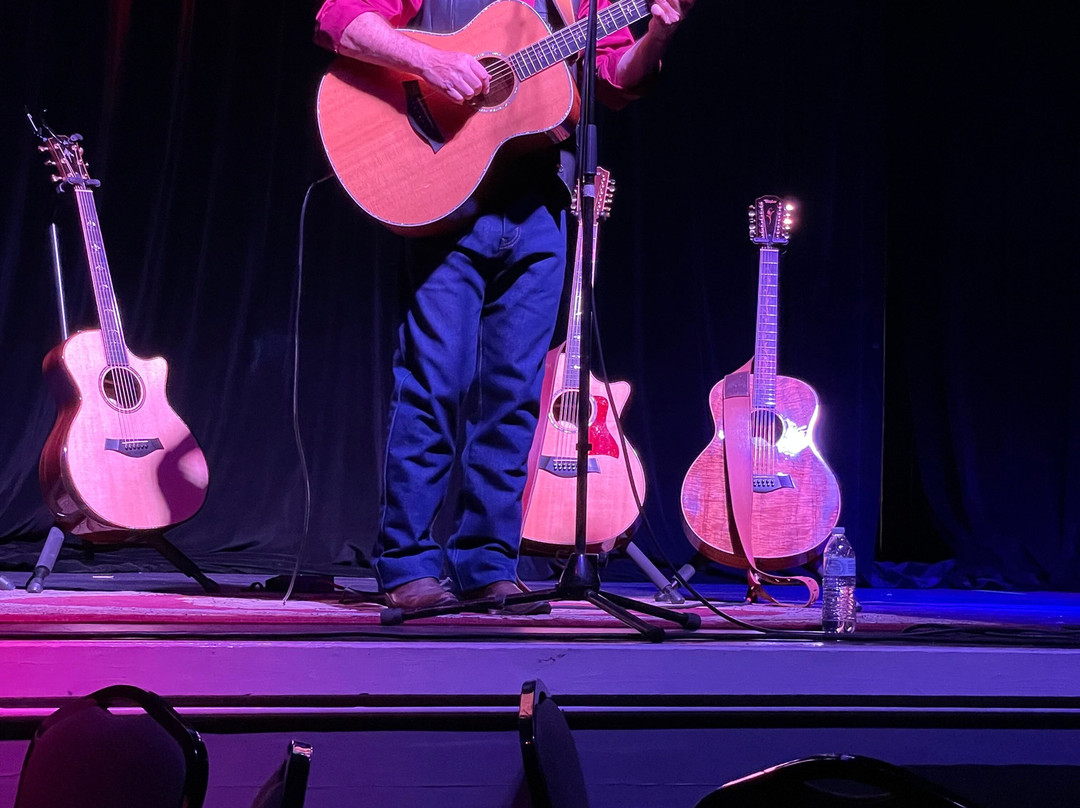 A Tribute to John Denver-布兰森必去景点