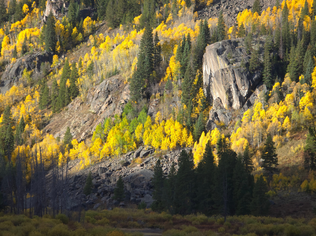 Apex Mountain School-Avon必去景点