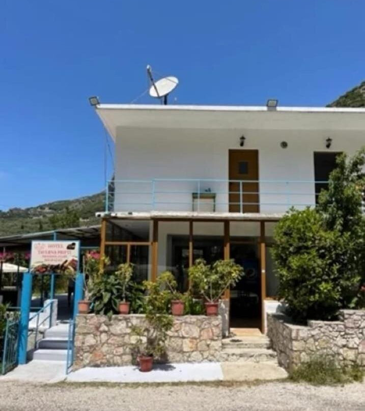 Hotel Taverna Prifti