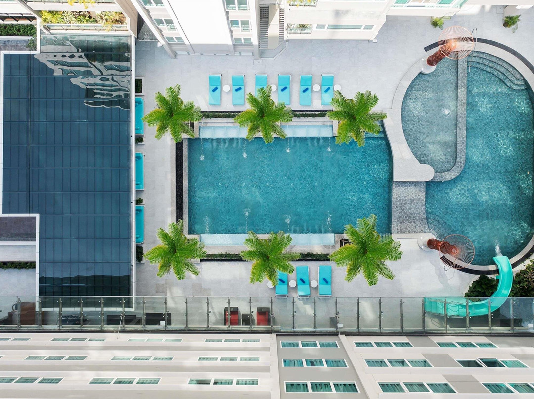 曼谷素坤坤特传承诺富特生活酒店主图