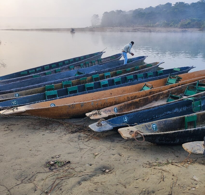 The Chitwan Jungle Guides-苏拉哈必去景点