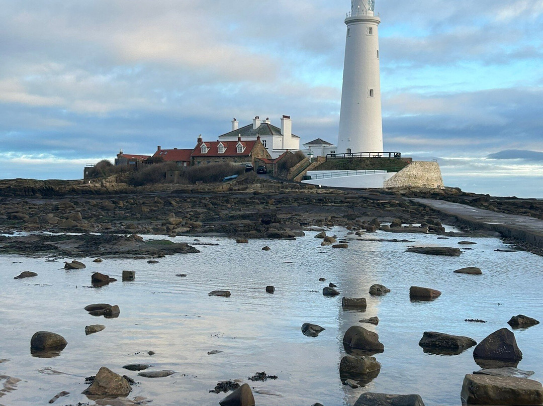 St. Mary's Lighthouse-惠特利湾必去景点