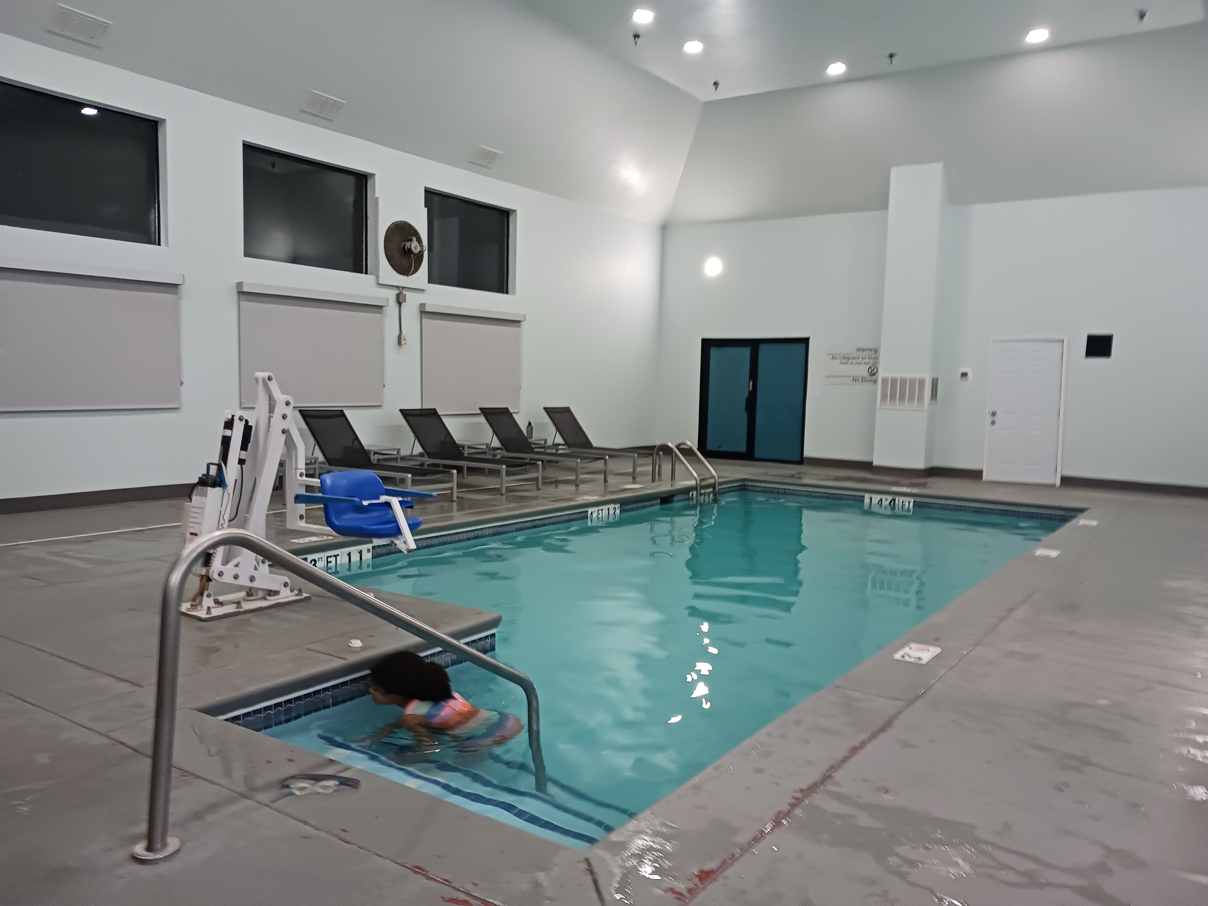 Best Western Park City Wichita North-泳池