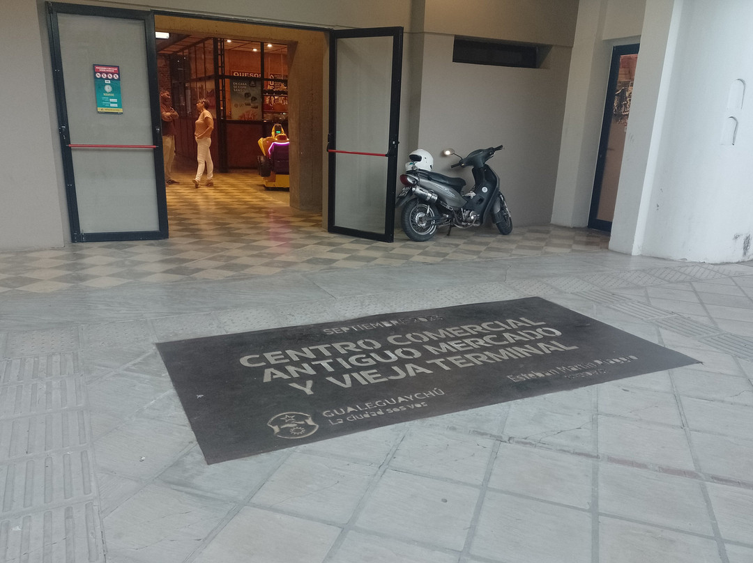 Paseo de Compras Antiguo Mercado y Vieja Terminal-瓜莱瓜伊丘必去景点