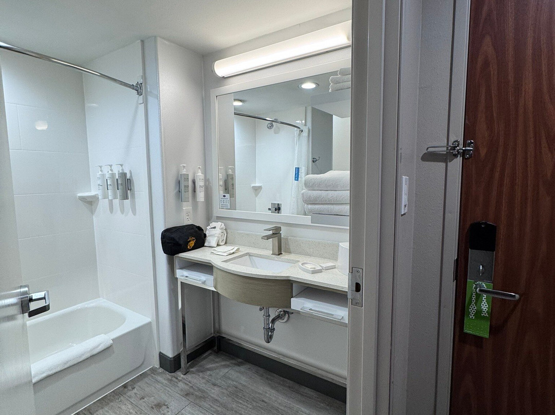 布朗伍德希尔顿恒庭酒店主图