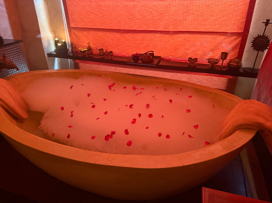 布拉莎丽水疗-芭东海滩必去景点