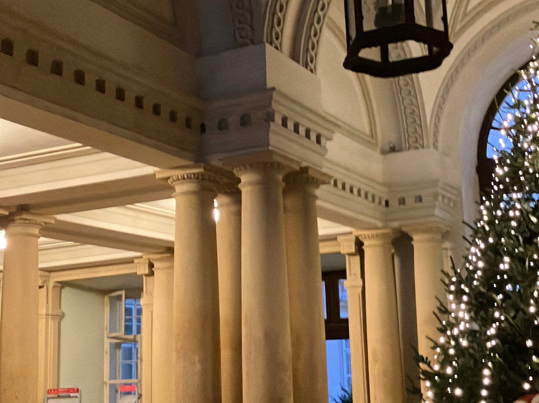 Primates' Palace-布拉迪斯拉发必去景点