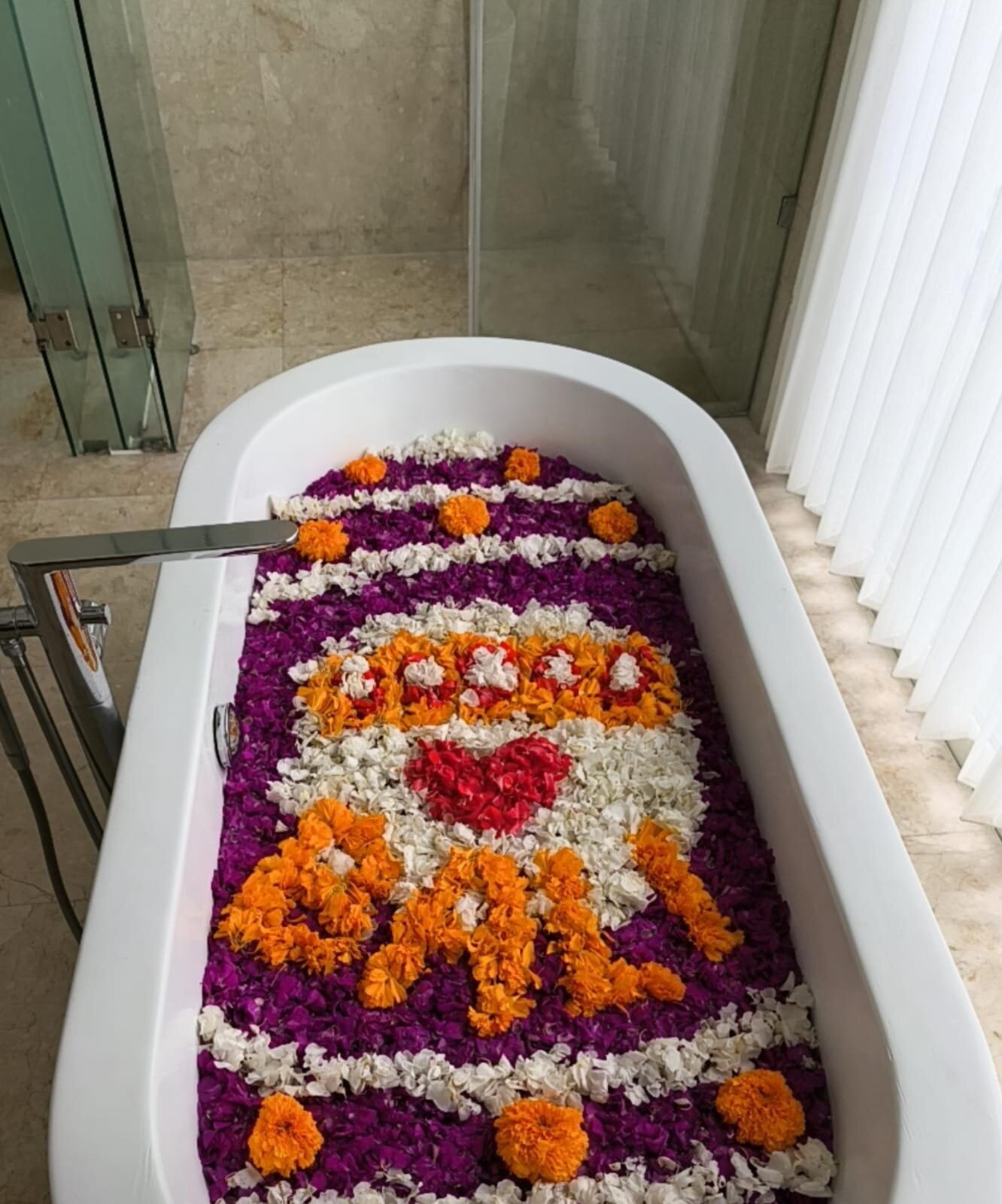 阿勒瓦别墅-官方