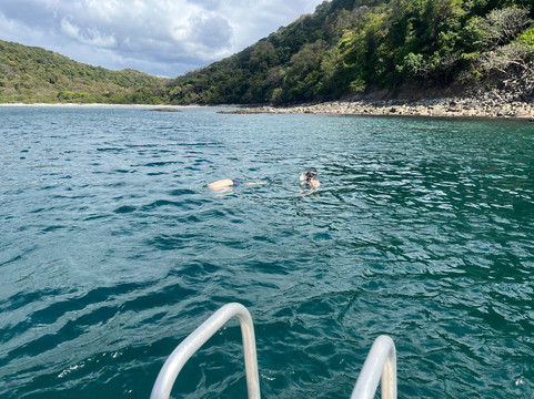 Almaco Diving & Tours-Playas del Coco必去景点