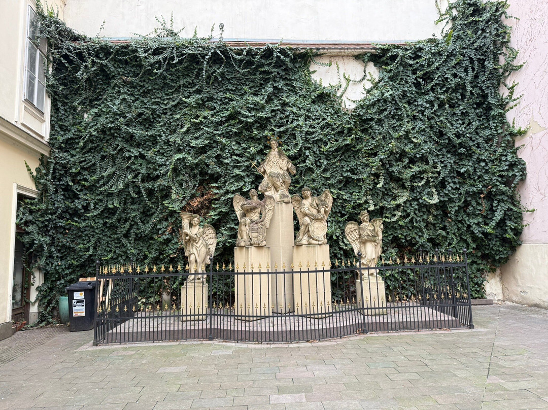 Primates' Palace-布拉迪斯拉发必去景点