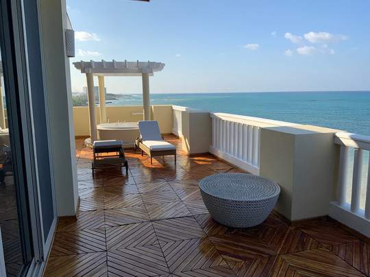 伊贝罗斯塔玫瑰厅全包大酒店主图