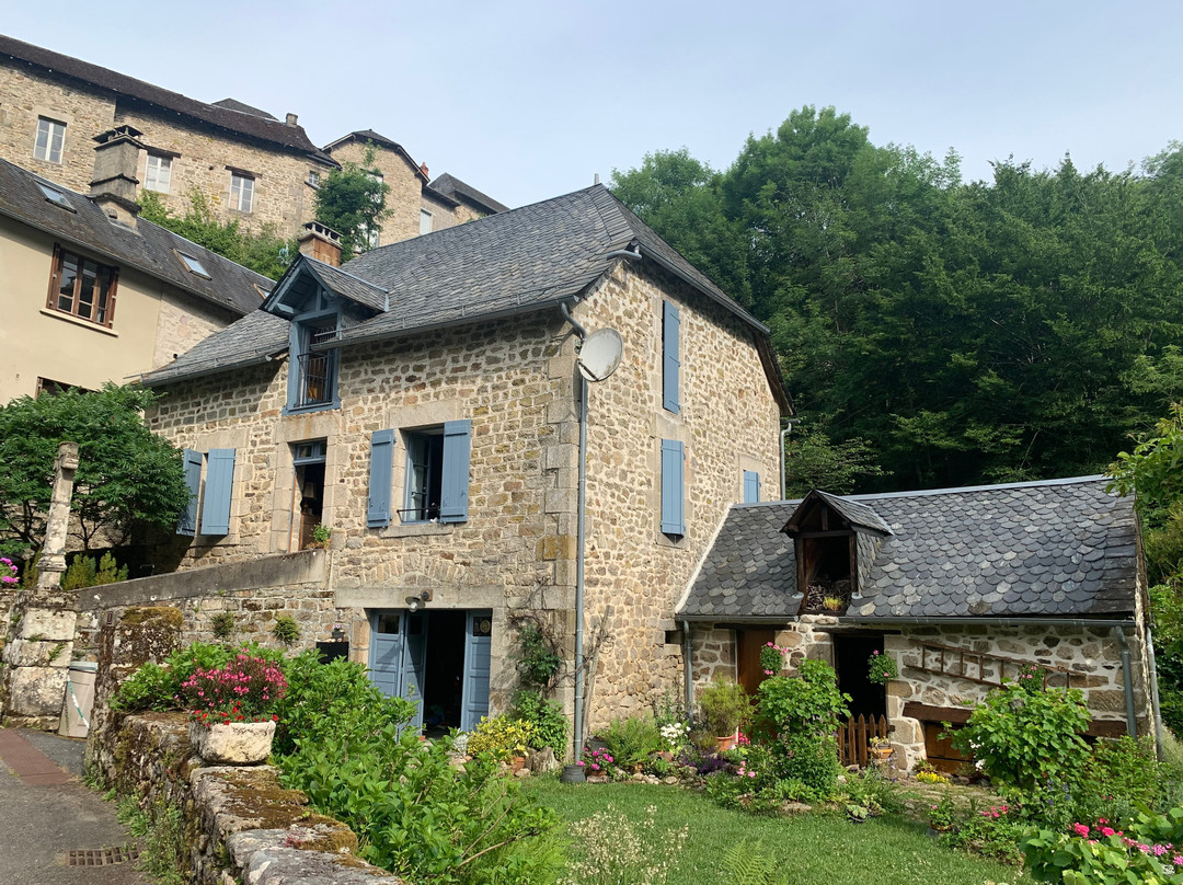 Eglise Saint-Pardoux-Gimel-les-Cascades必去景点