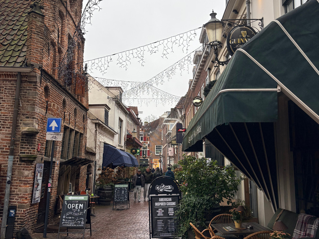 Long John's Pub & Hotel主图