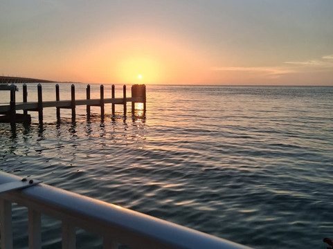 爱得沃特洛奇酒店主图