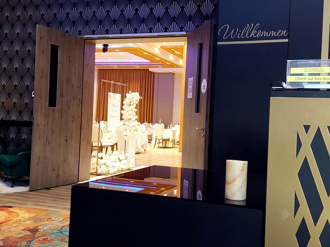 斯坦伯格霍夫主图