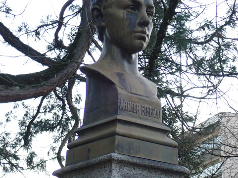 Square de la Gare-沙勒维尔梅济耶尔必去景点