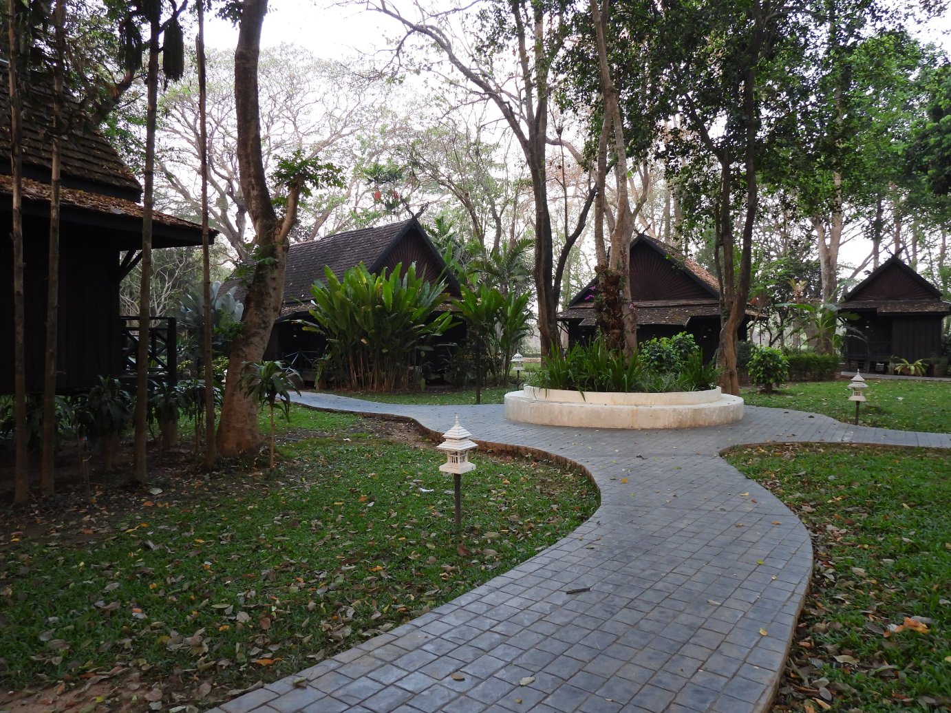 南邦河畔别墅酒店-官方