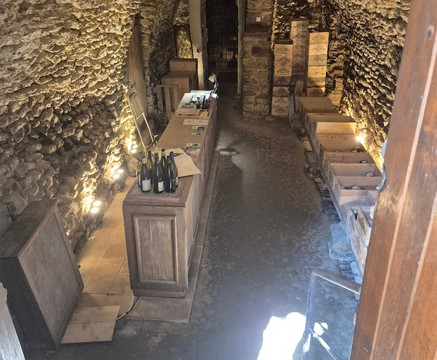 Les Caves Saint Charles-教皇新堡必去景点