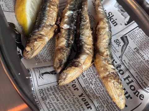 Manzanete餐馆和美食-Cervecería seis Grifos