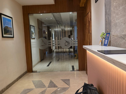 Cozzet Victoria Hotel主图